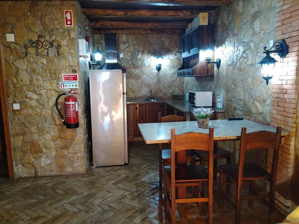 Villa Bora-Bora Pêra Buitenkant foto